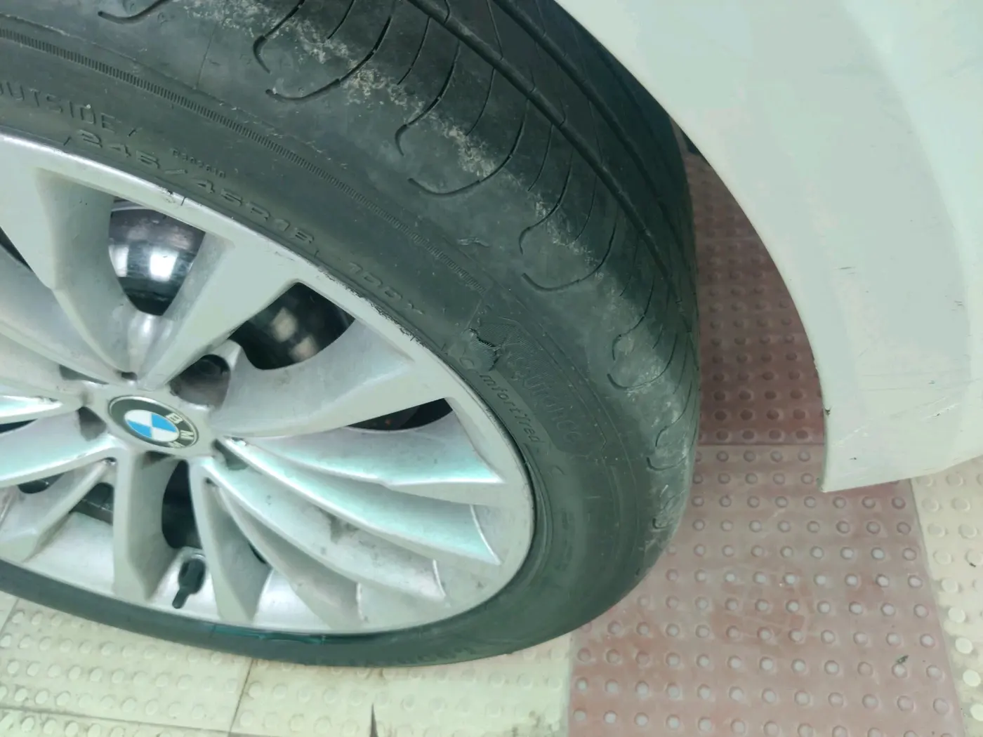 2019 BMW 5 Series 520D LUXURY LINE, Diesel, Automatic, 50,204 km, tyre