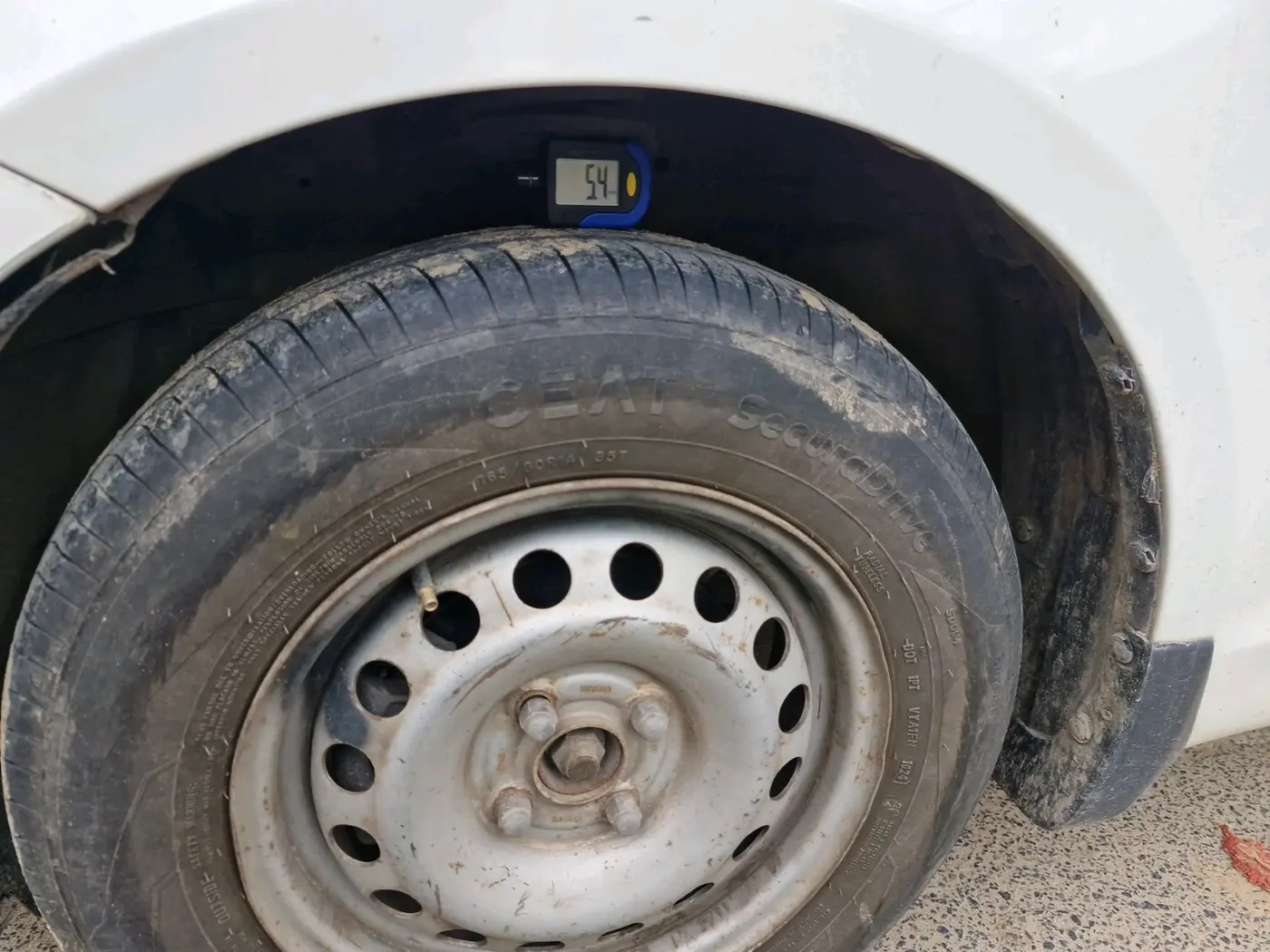 2019 Maruti Swift Dzire TOUR S-CNG, CNG, Manual, 82,247 km, tyre