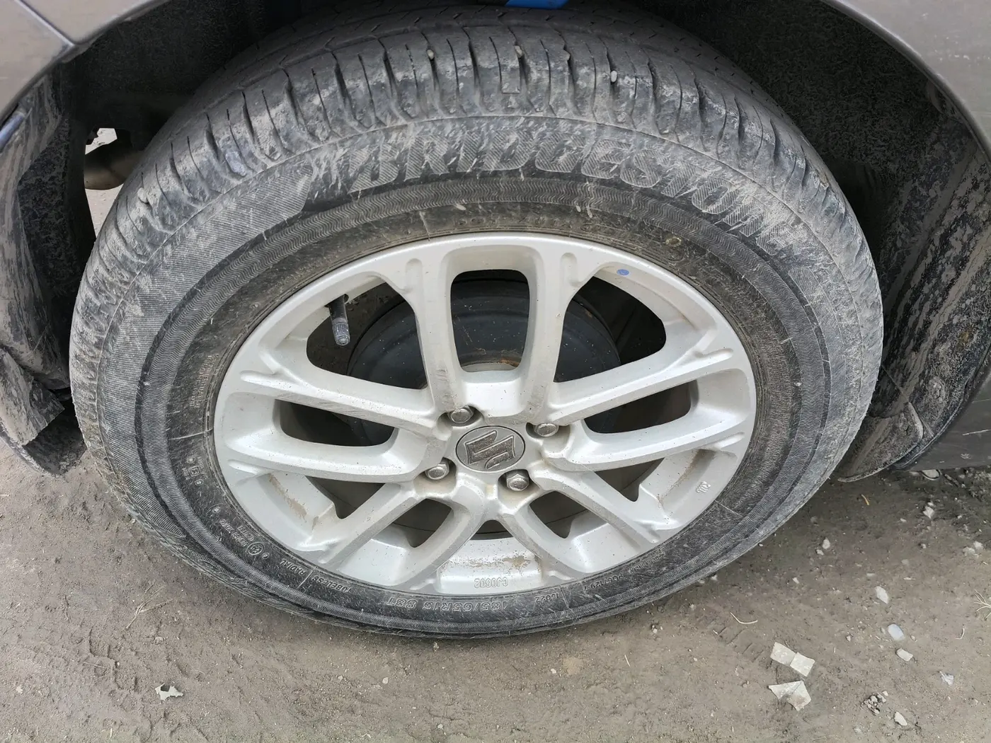 2023 Maruti Swift ZXI, Petrol, Manual, 18,616 km, tyre