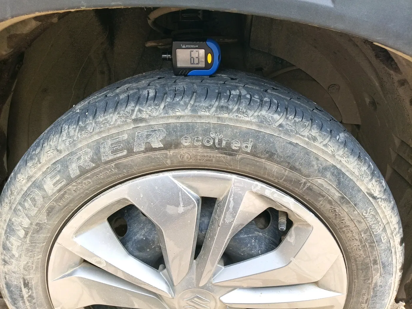 2025 Maruti FRONX DELTA 1.2 AGS, Petrol, Automatic, 13,770 km, tyre