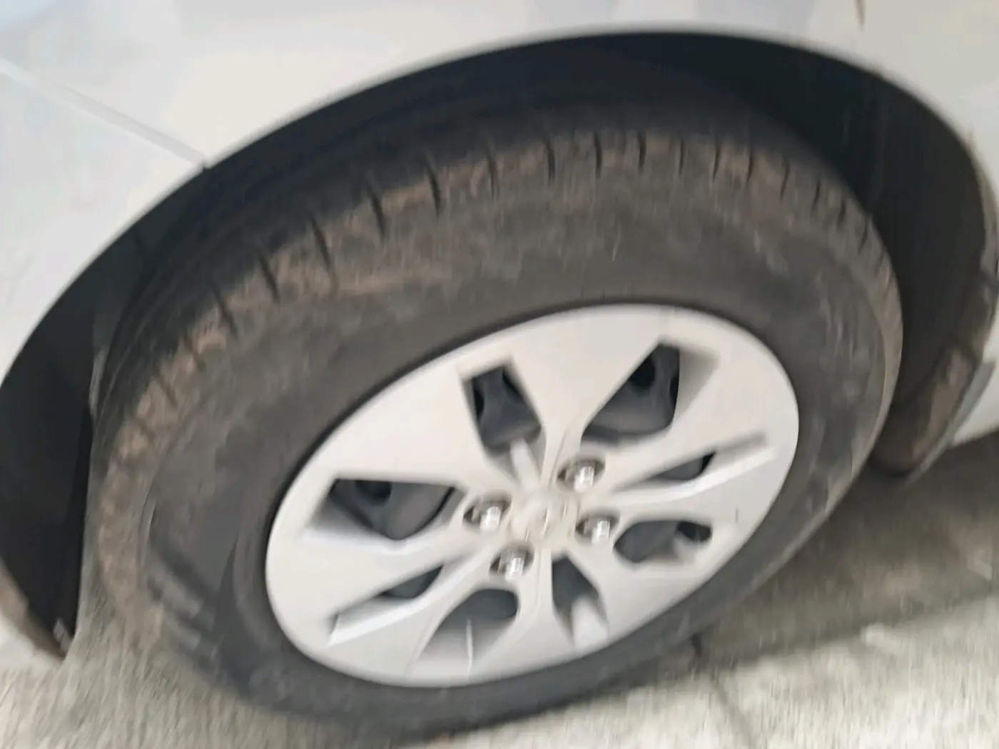 2014 Hyundai Xcent S 1.2, Petrol, Manual, 44,251 km, tyre