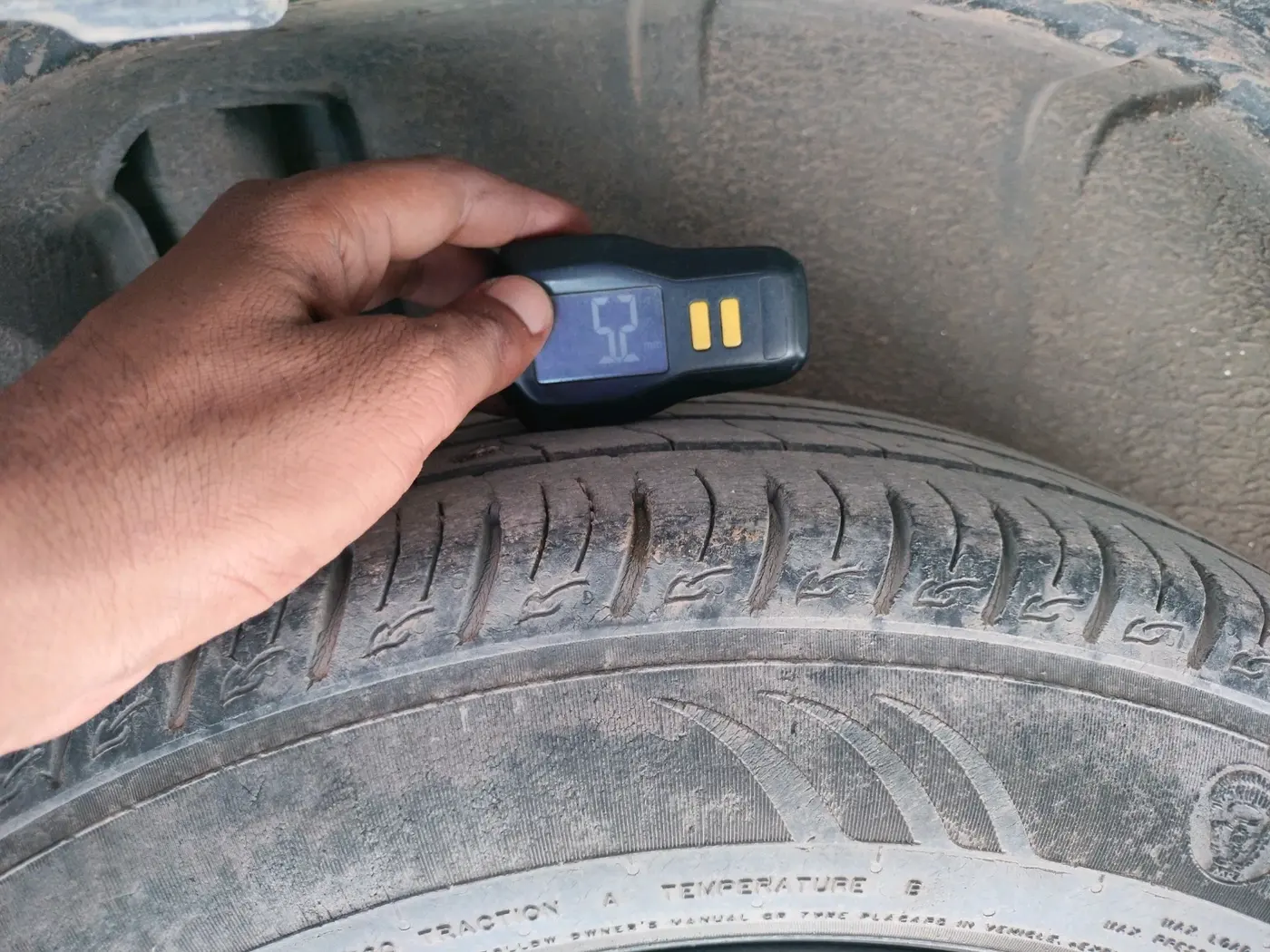 2021 Maruti Vitara Brezza VXI, CNG, Manual, 46,461 km, tyre