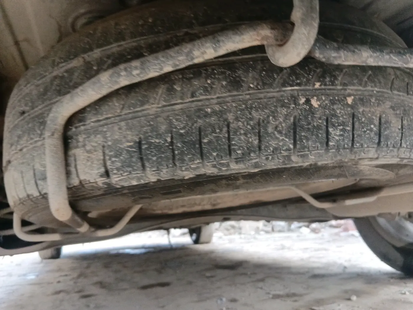 2019 Maruti Ertiga ZXI+ SHVS, Petrol, Manual, 1,68,805 km, tyre