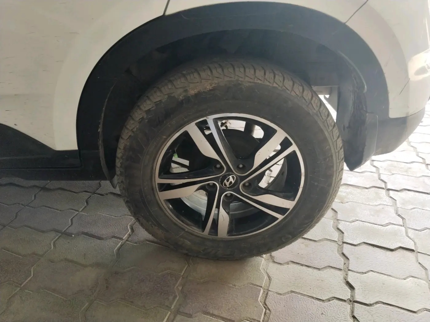 2021 Hyundai VENUE SX 1.5 CRDI, Diesel, Manual, 32,394 km, tyre
