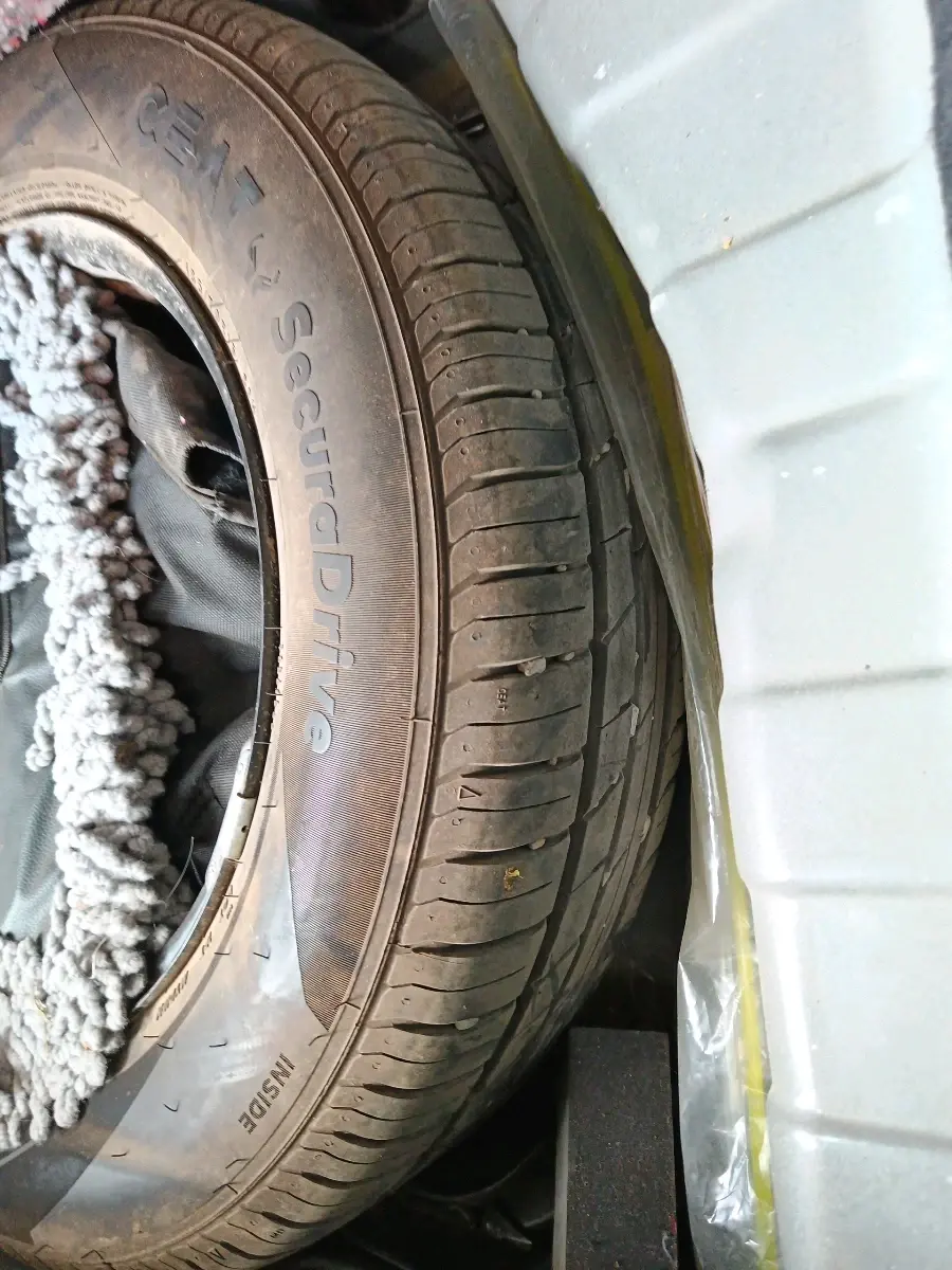 2023 Tata PUNCH ADVENTURE MT, Petrol, Manual, 22,362 km, tyre