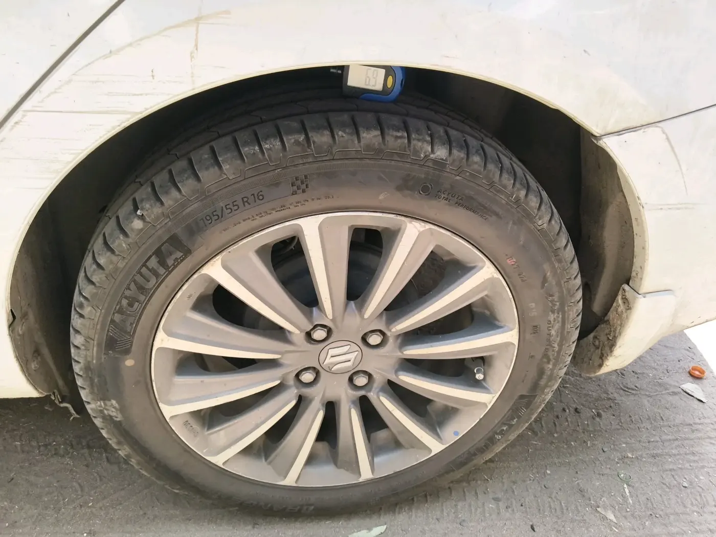 2020 Maruti Ciaz ALPHA 1.5 SHVS PETROL, Petrol, Manual, 1,98,302 km, tyre