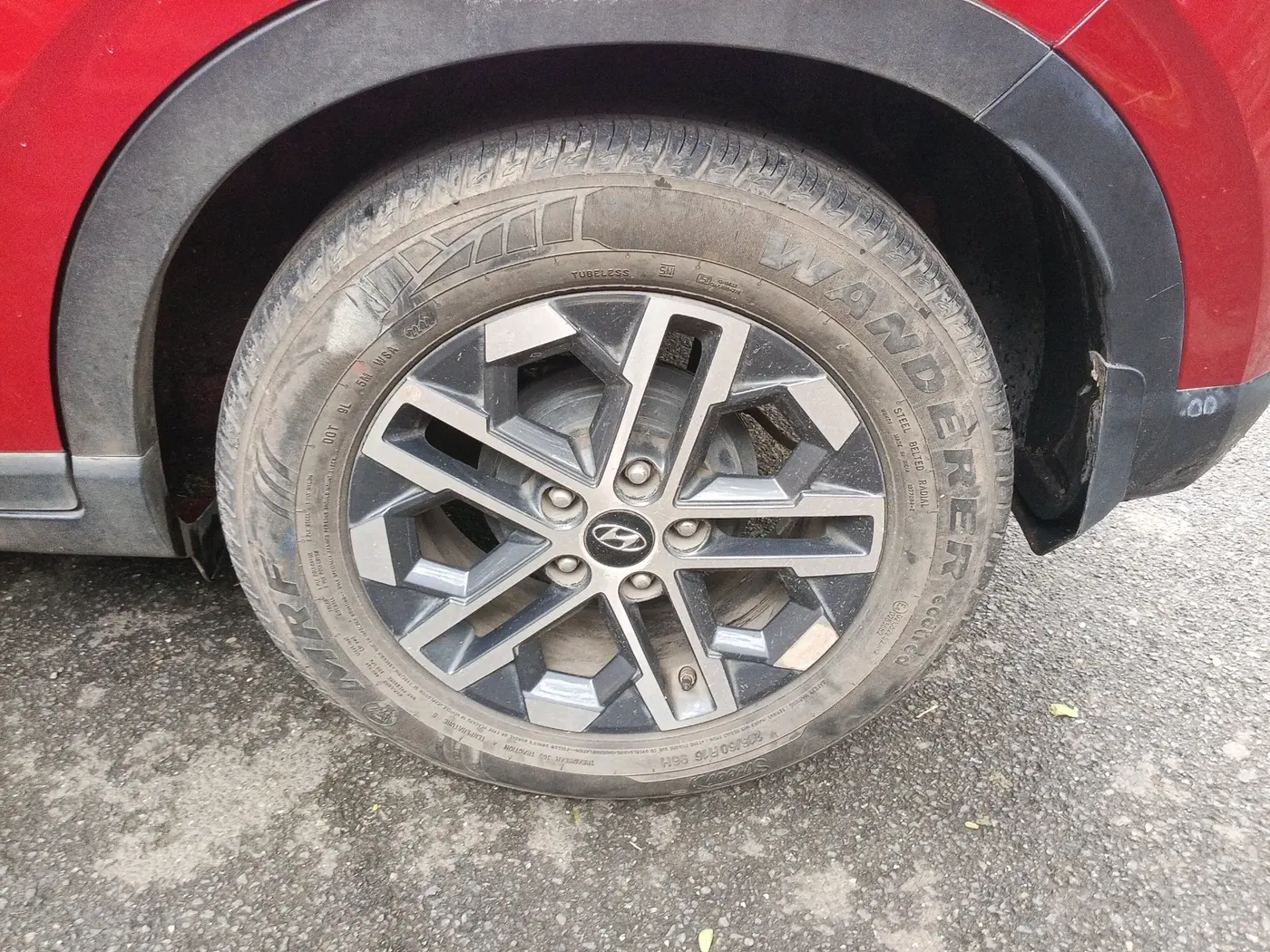 2022 Hyundai VENUE SX 1.0 (O) TURBO IMT DUAL TONE, Petrol, Manual, 19,276 km, tyre