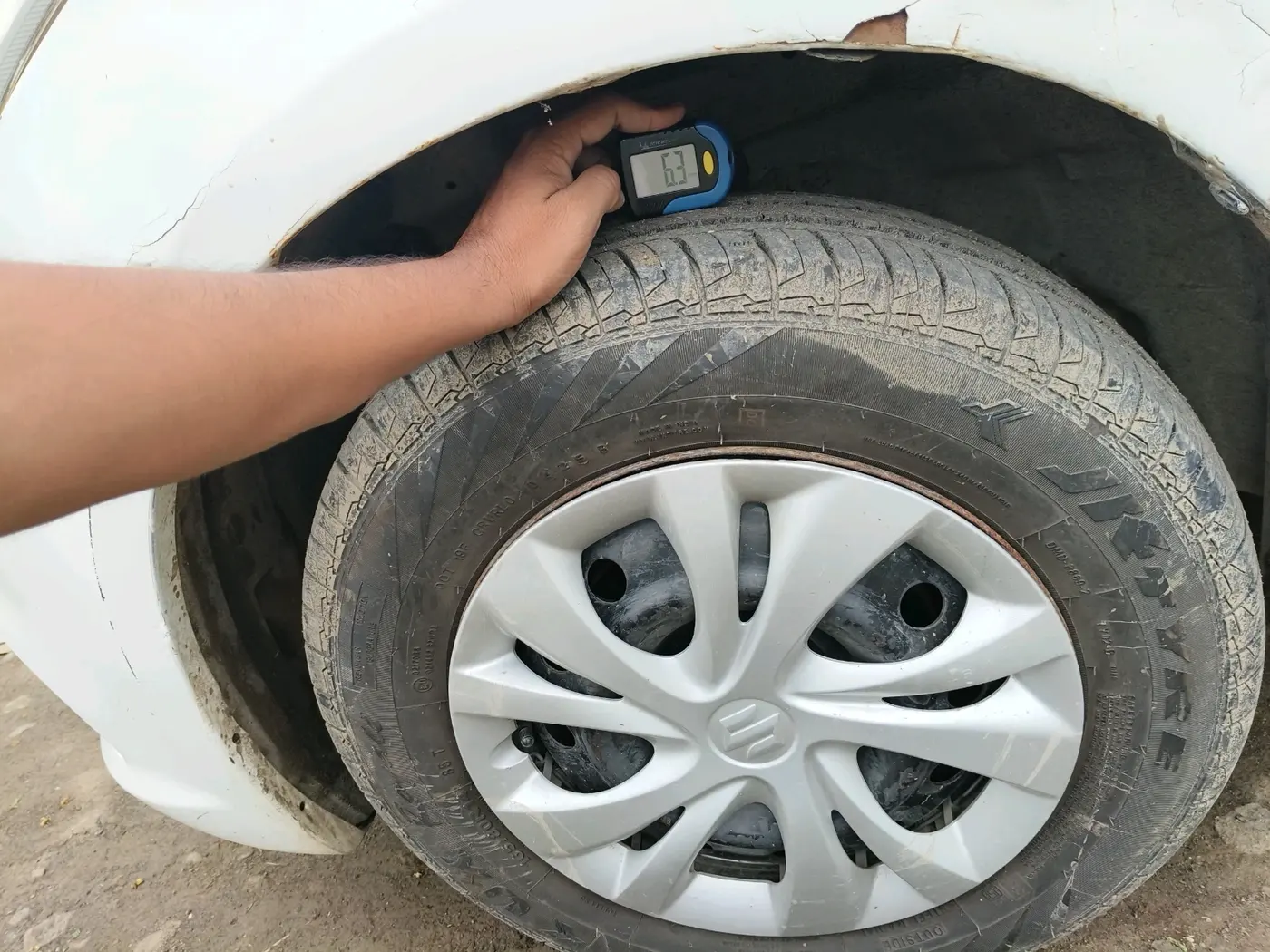 2013 Maruti Swift Dzire VDI, Diesel, Manual, 1,44,269 km, tyre
