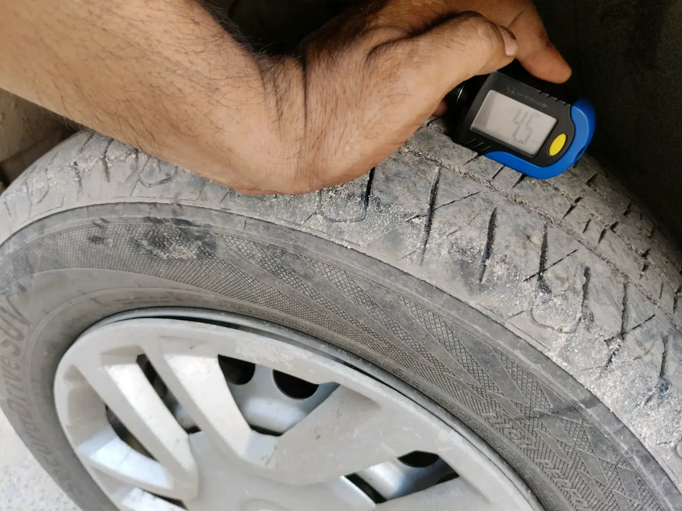 2022 Maruti Vitara Brezza LXI, CNG, Manual, 75,013 km, tyre