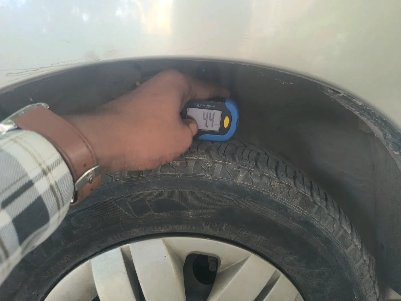 2013 Maruti Alto 800 LXI, Petrol, Manual, 5,969 km, tyre