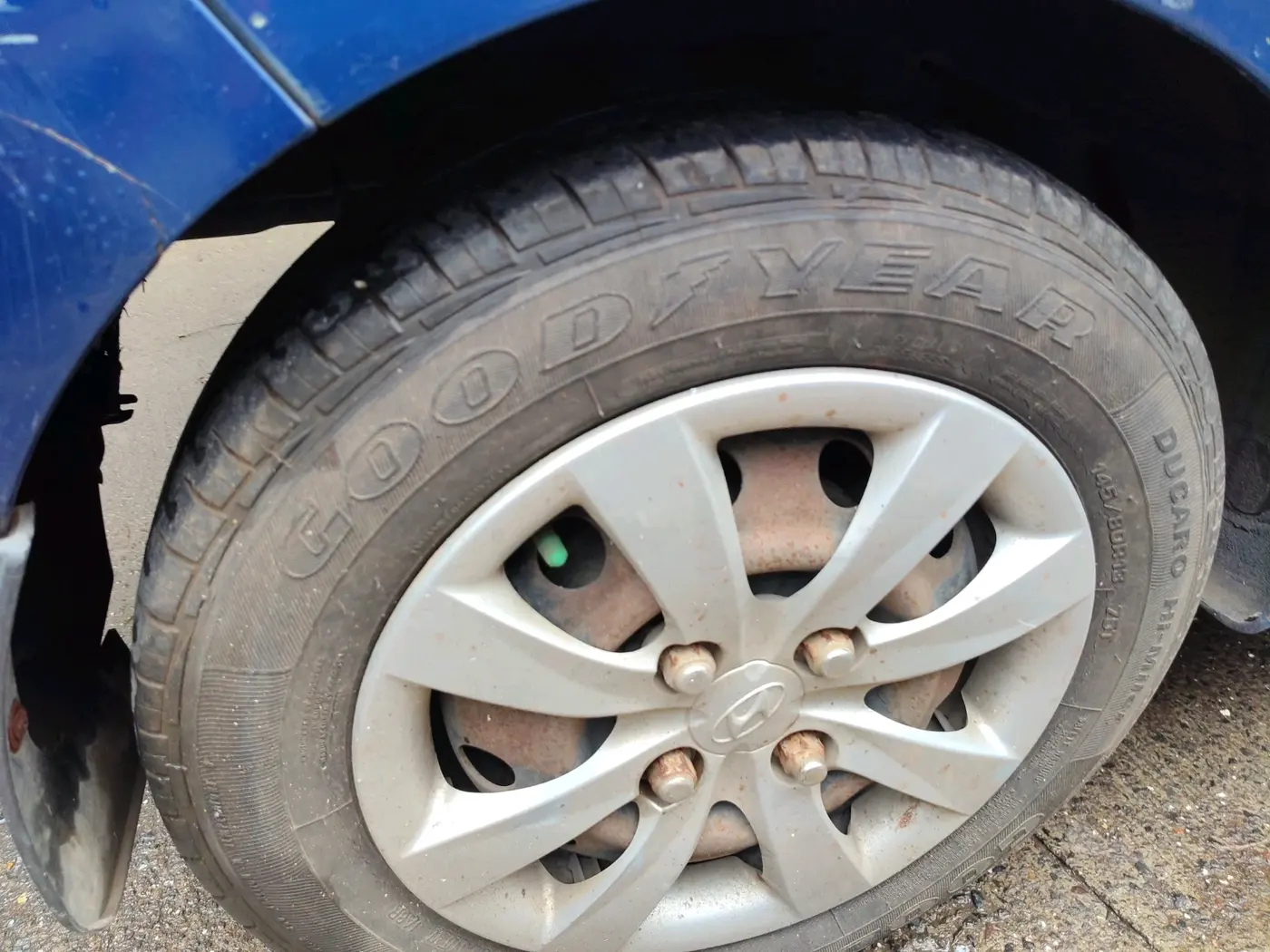 2012 Hyundai Eon MAGNA +, Petrol, Manual, 73,430 km, tyre