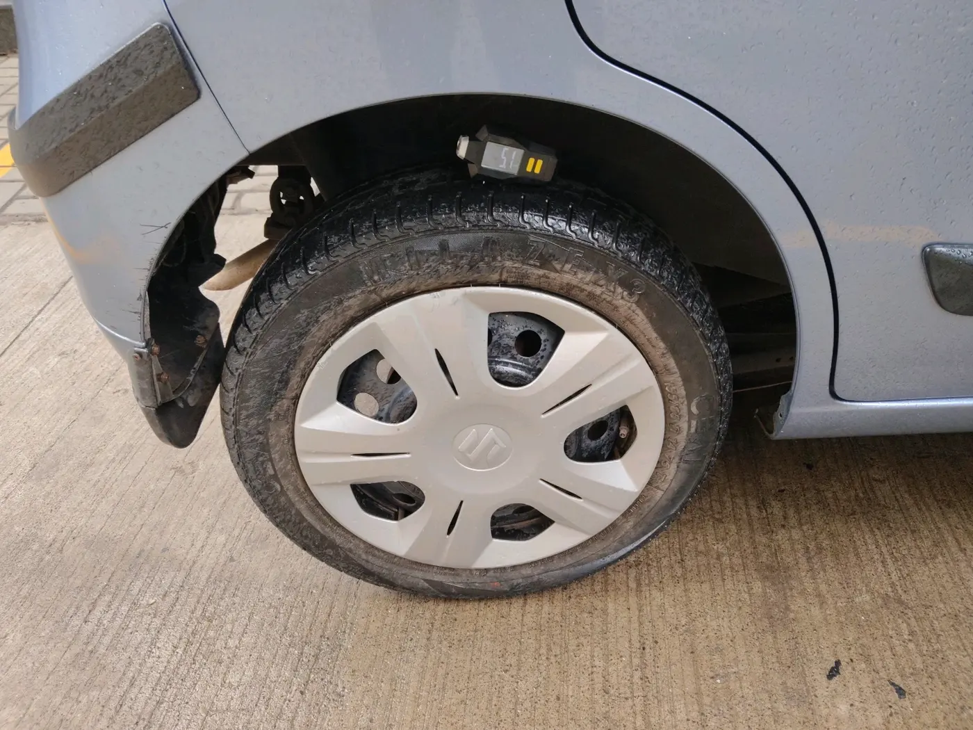 2012 Maruti Wagon R 1.0 VXI, Petrol, Manual, 76,120 km, tyre