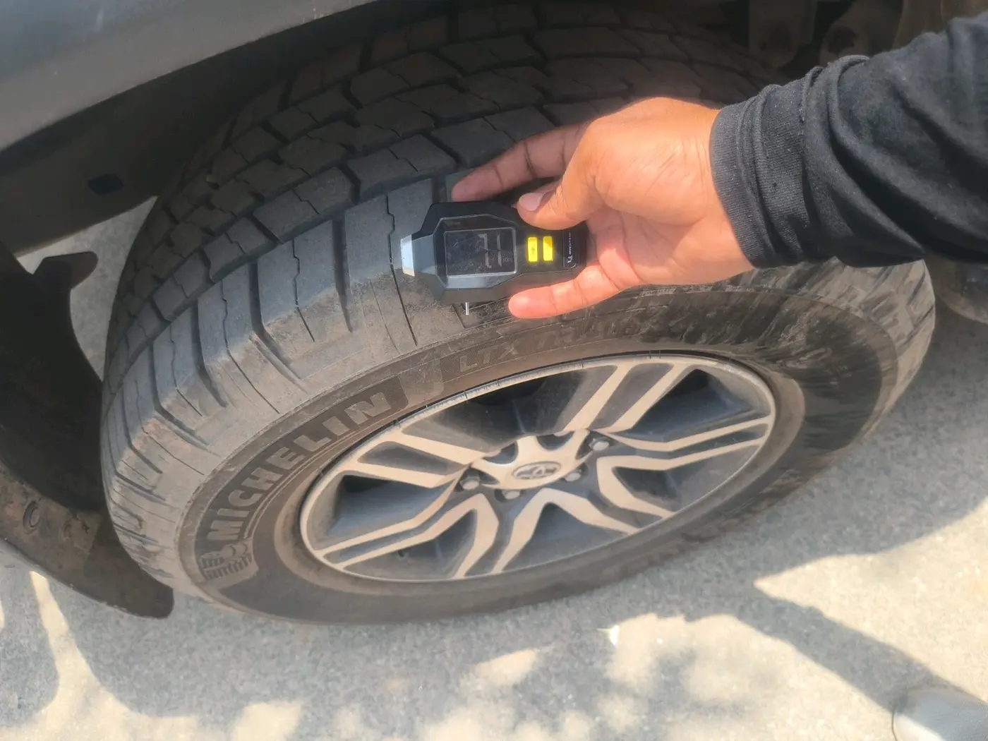 2023 Toyota Fortuner 4X2 AT 2.8 DIESEL, Diesel, Automatic, 81,248 km, tyre