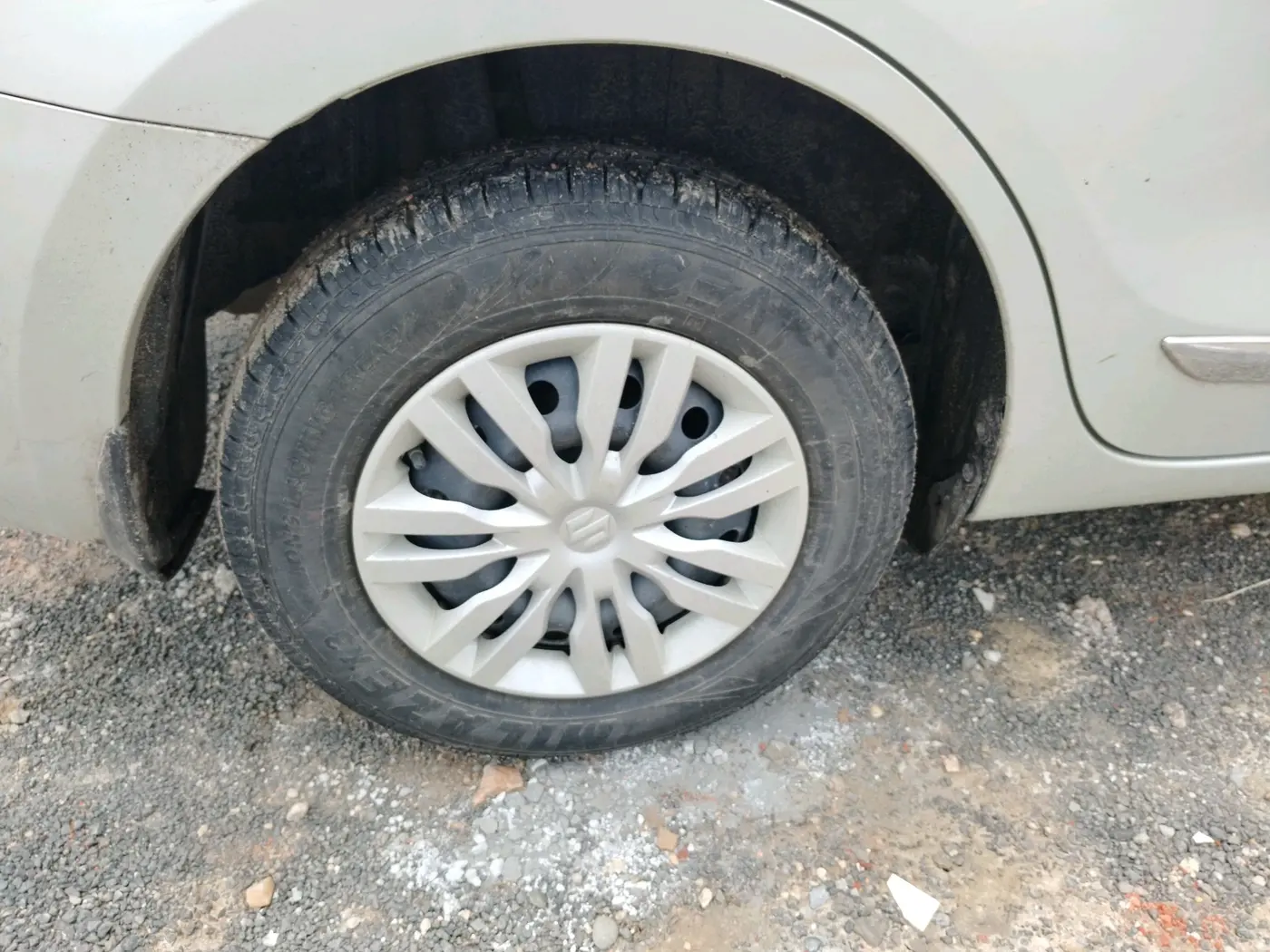 2019 Maruti Dzire VXI, Petrol, Manual, 69,542 km, tyre