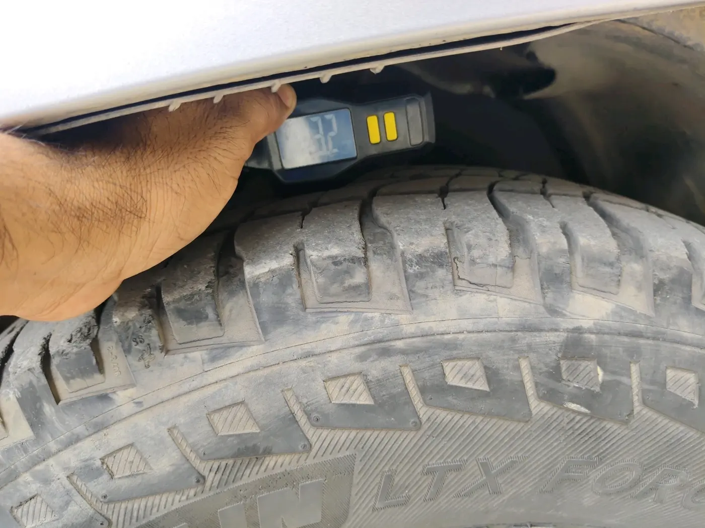 2018 Mahindra TUV300 T10, Diesel, Manual, 1,38,726 km, tyre