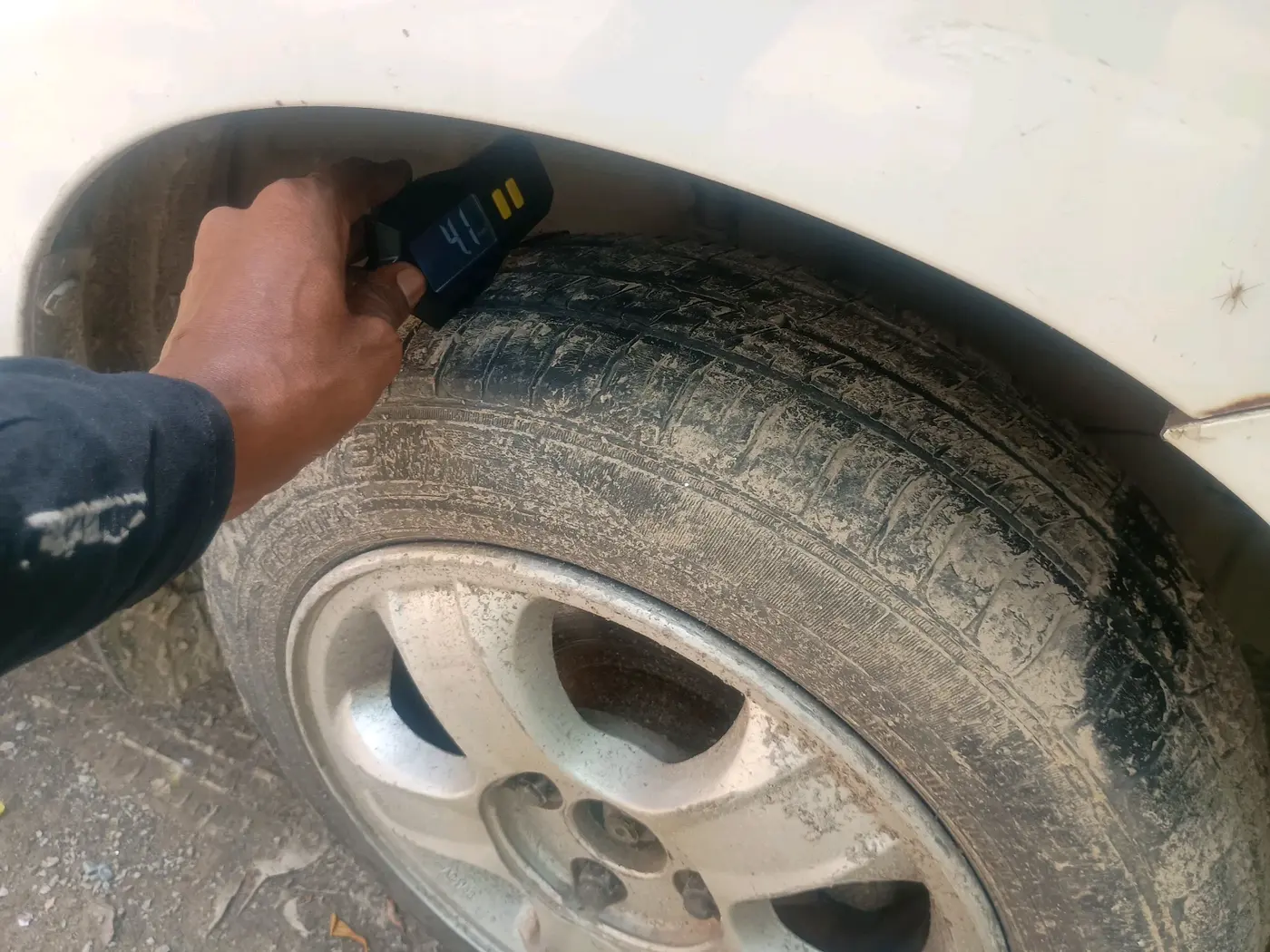2014 Maruti Wagon R 1.0 LXI CNG, CNG, Manual, 1,29,978 km, tyre
