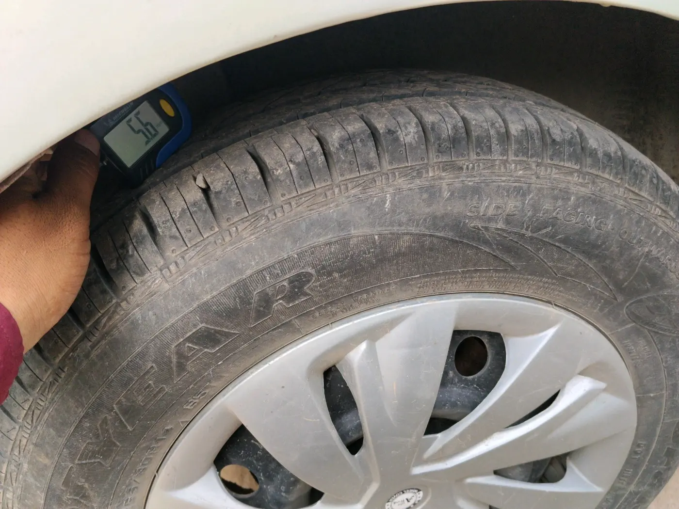 2011 Maruti Swift LXI, Petrol, Manual, 44,514 km, tyre
