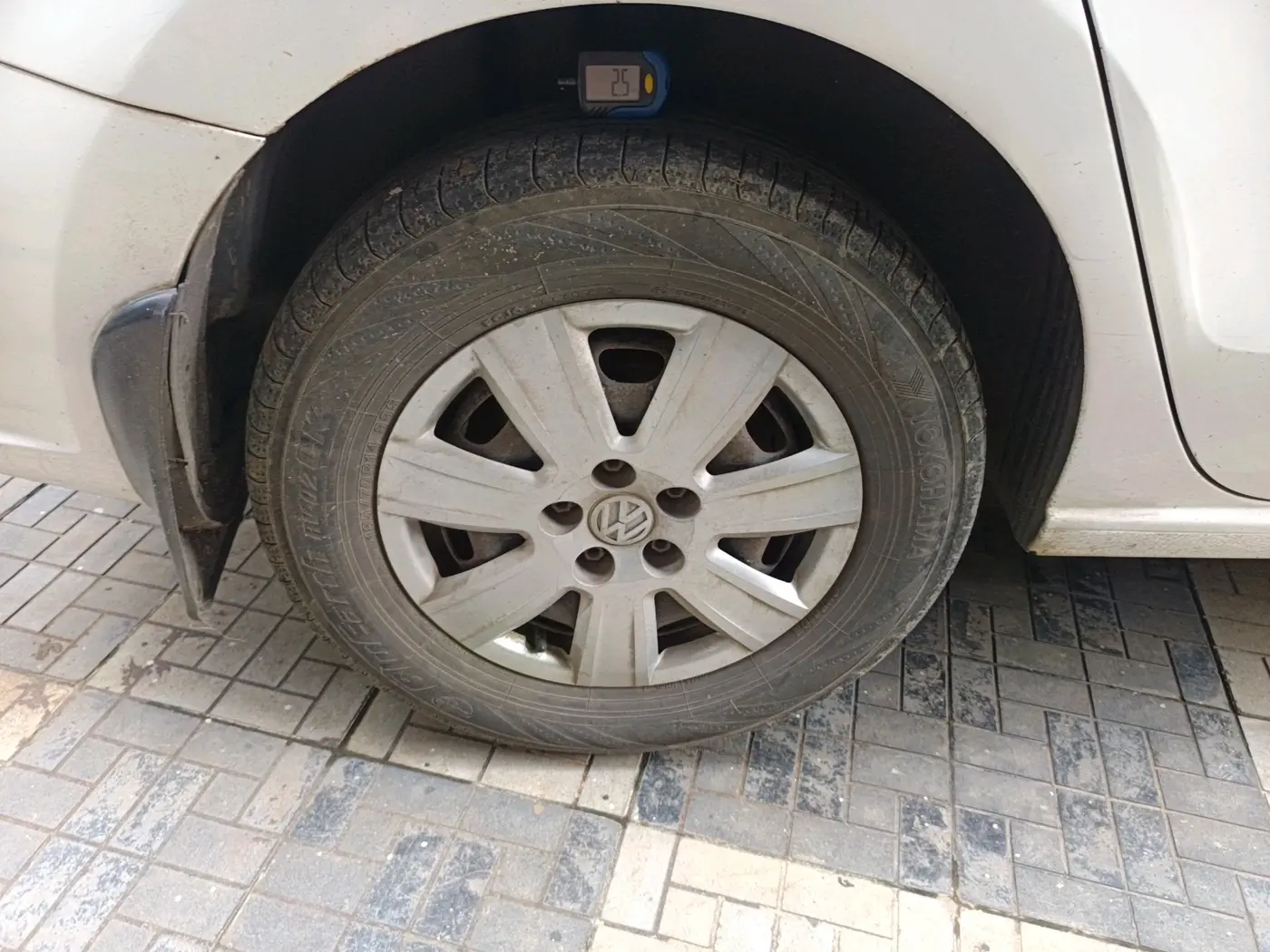 2012 Volkswagen Vento TRENDLINE DIESEL 1.6, Diesel, Manual, 9,600 km, tyre