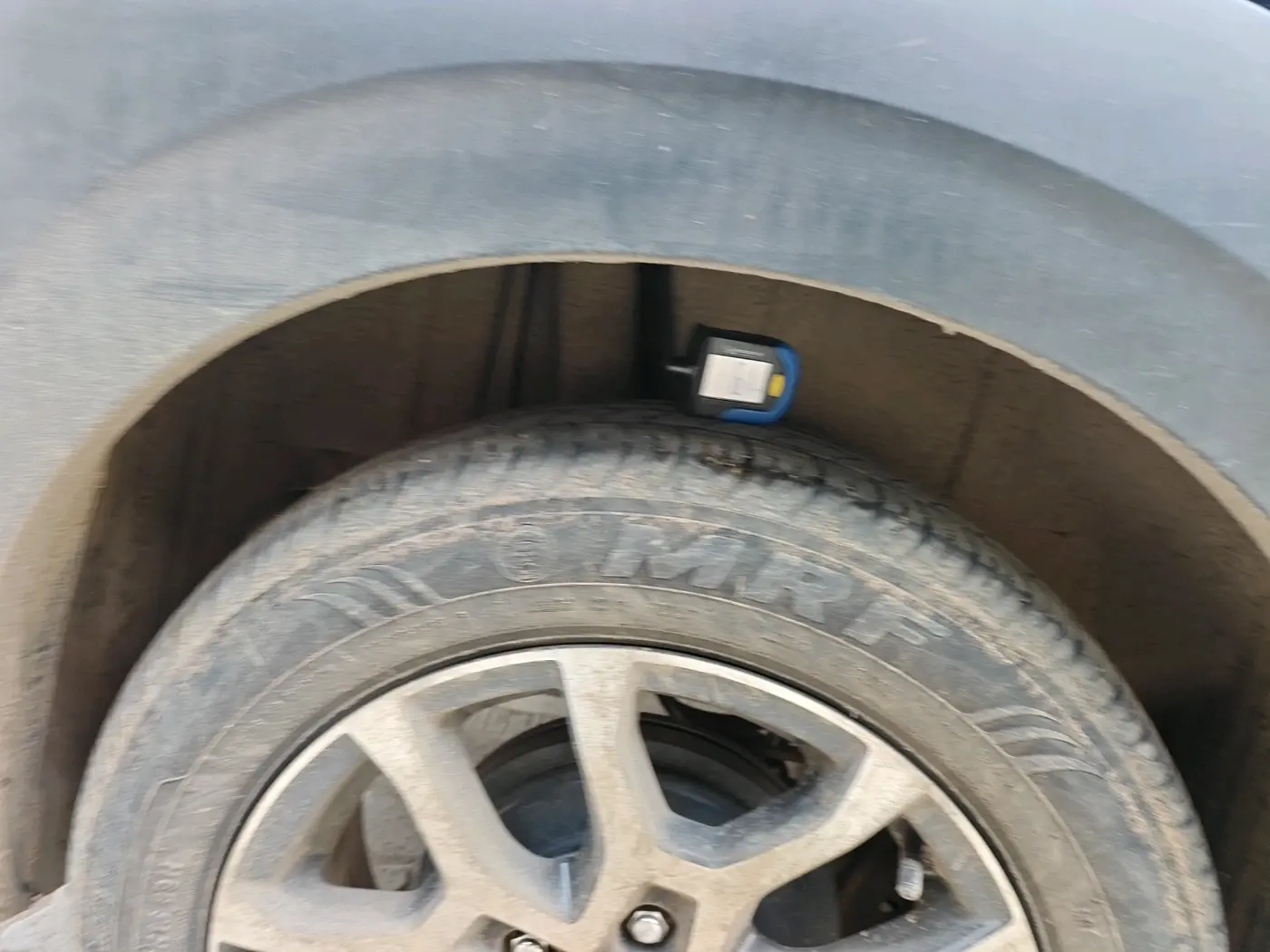 2025 Maruti XL6 ZETA CNG, CNG, Manual, 24,310 km, tyre