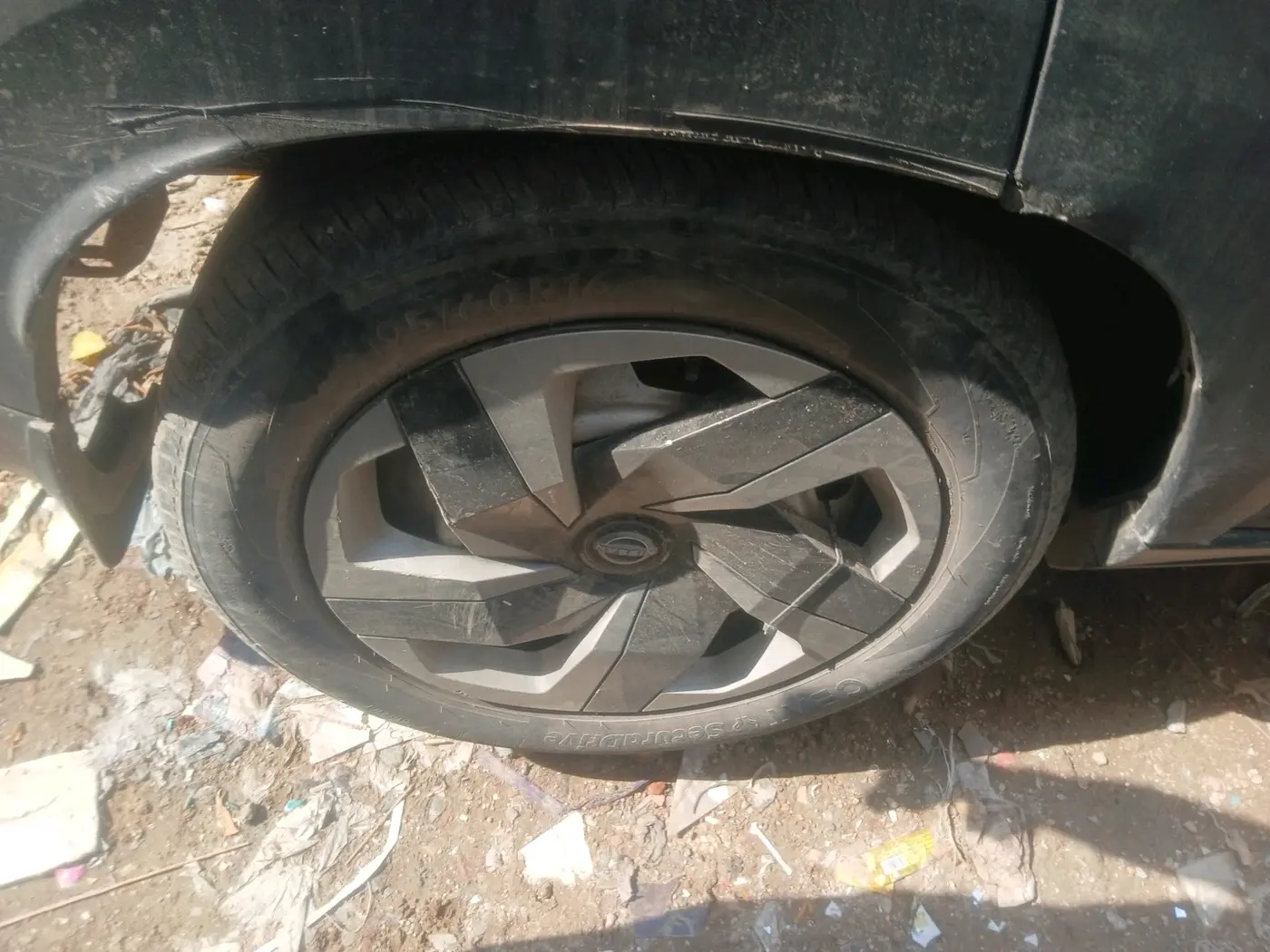2022 Nissan MAGNITE XE, Petrol, Manual, 16,370 km, tyre