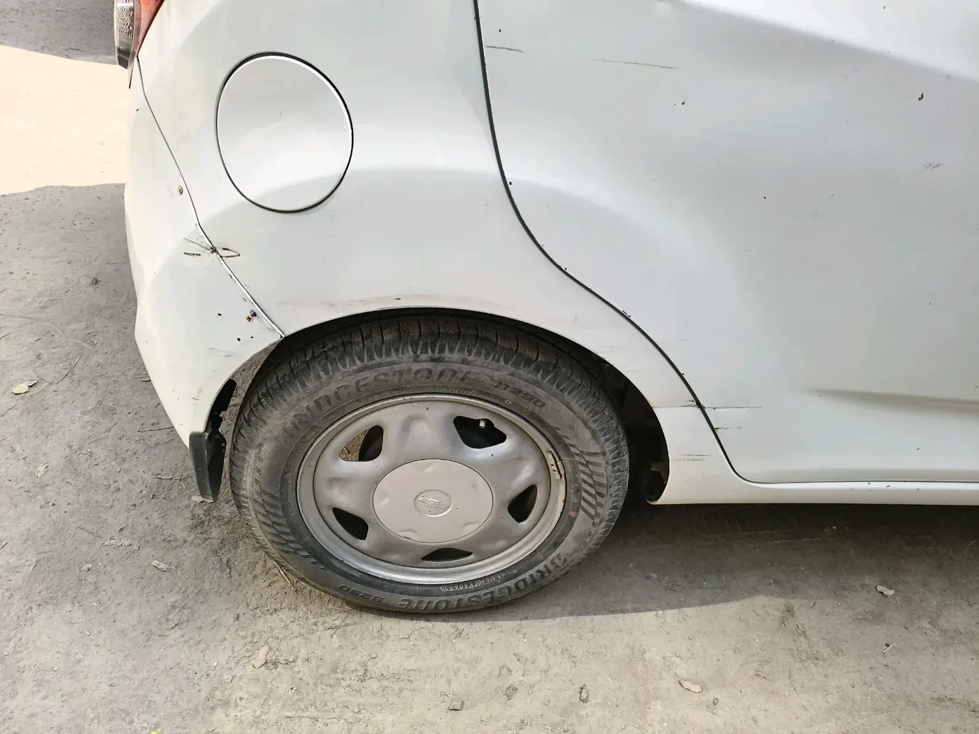 2014 Chevrolet Beat LS PETROL, Petrol, Manual, 1,00,002 km, tyre