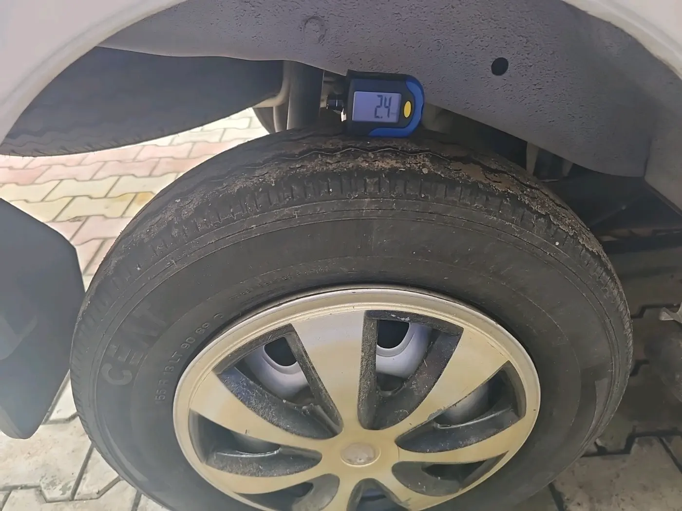 2018 Maruti Eeco 5 STR WITH A/C+HTR, Petrol, Manual, 23,575 km, tyre