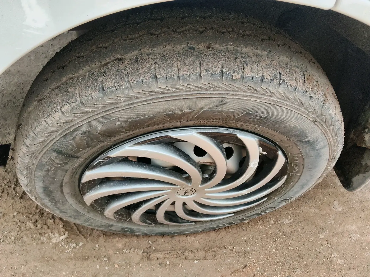 2024 Maruti Eeco 5 Str Ac CNG (O) , CNG, Manual, 31,757 km, tyre