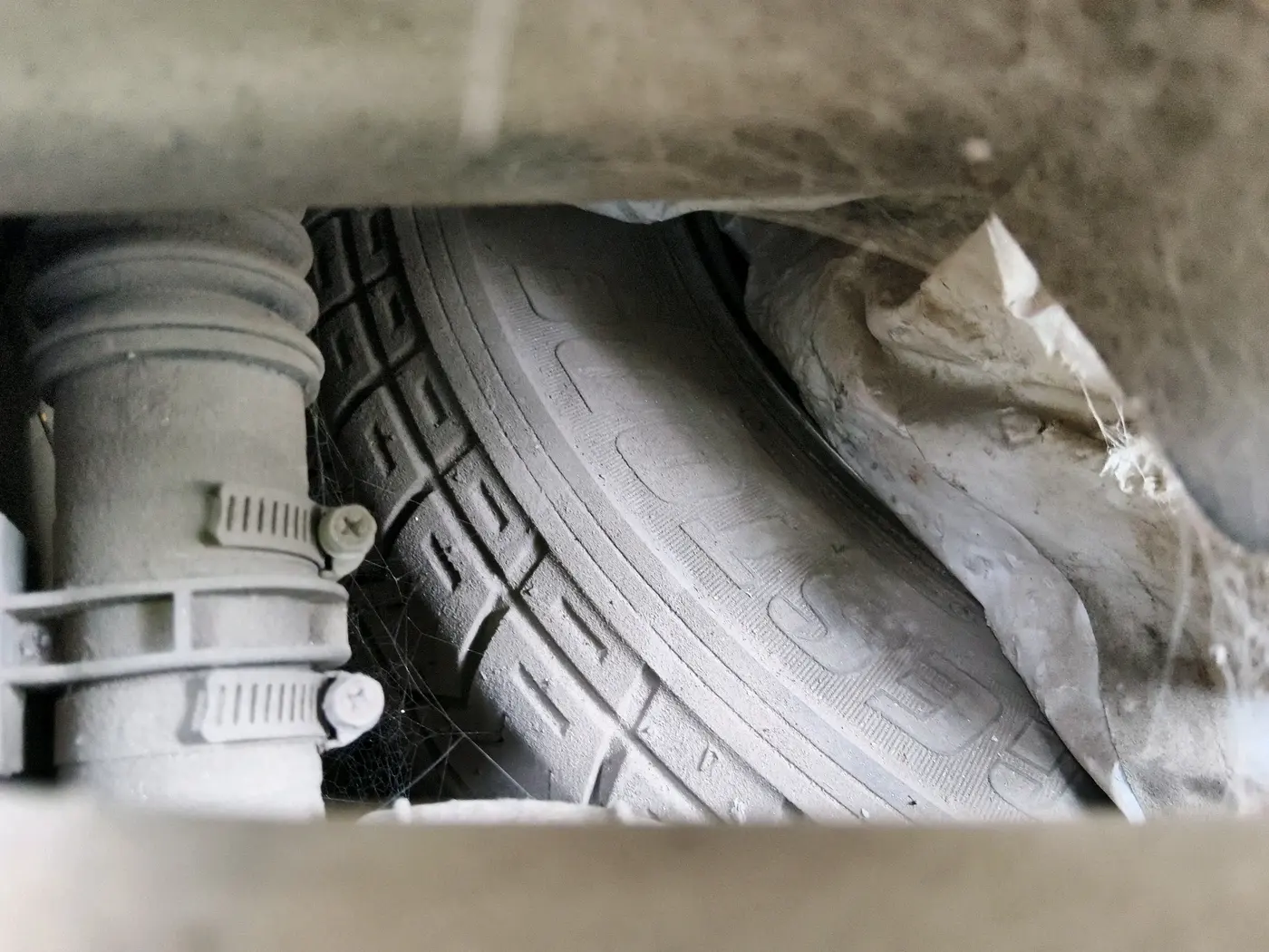 2016 Maruti Wagon R 1.0 LXI CNG, CNG, Manual, 3,38,648 km, tyre