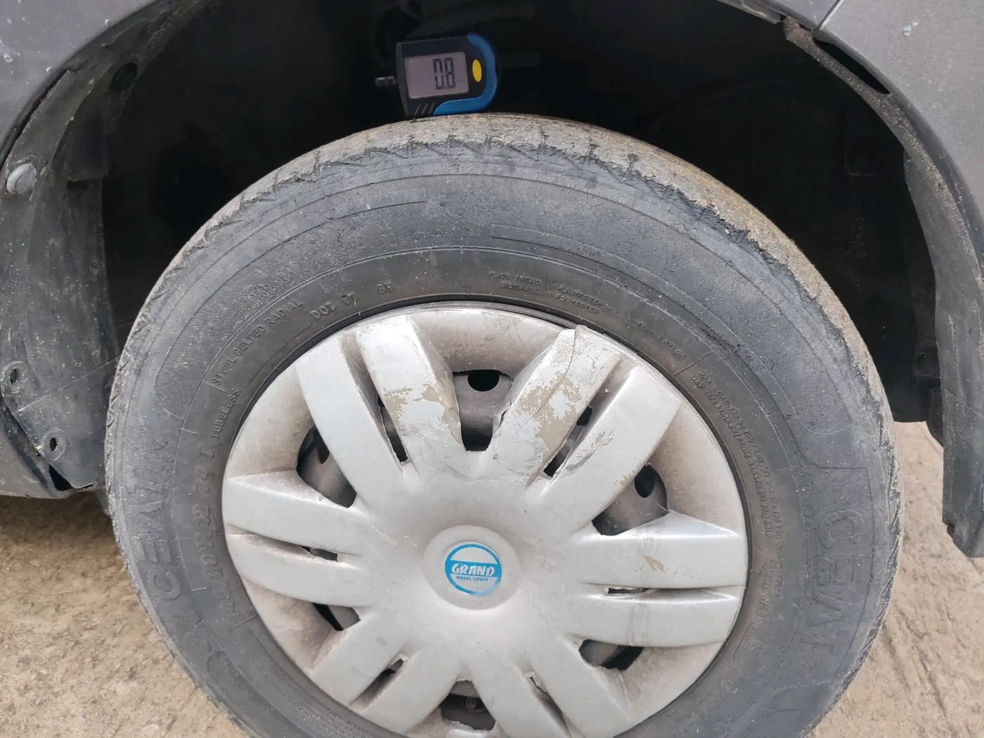 2019 Maruti Alto VXI, Petrol, Manual, 59,846 km, tyre