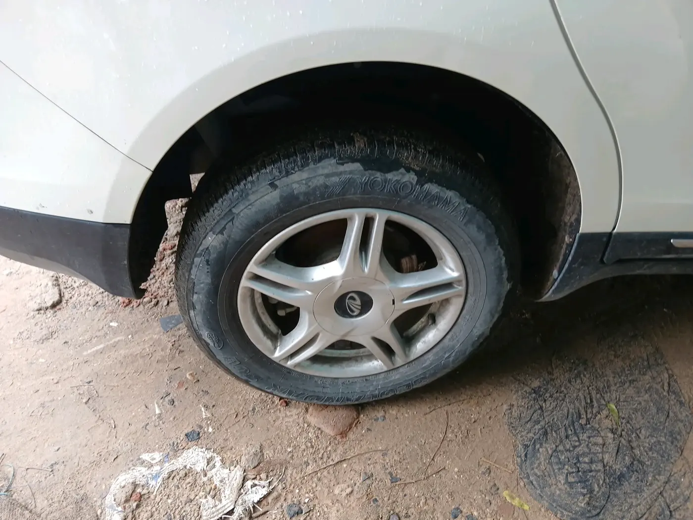 2019 Mahindra MARAZZO M6 8 STR, Diesel, Manual, 90,947 km, tyre