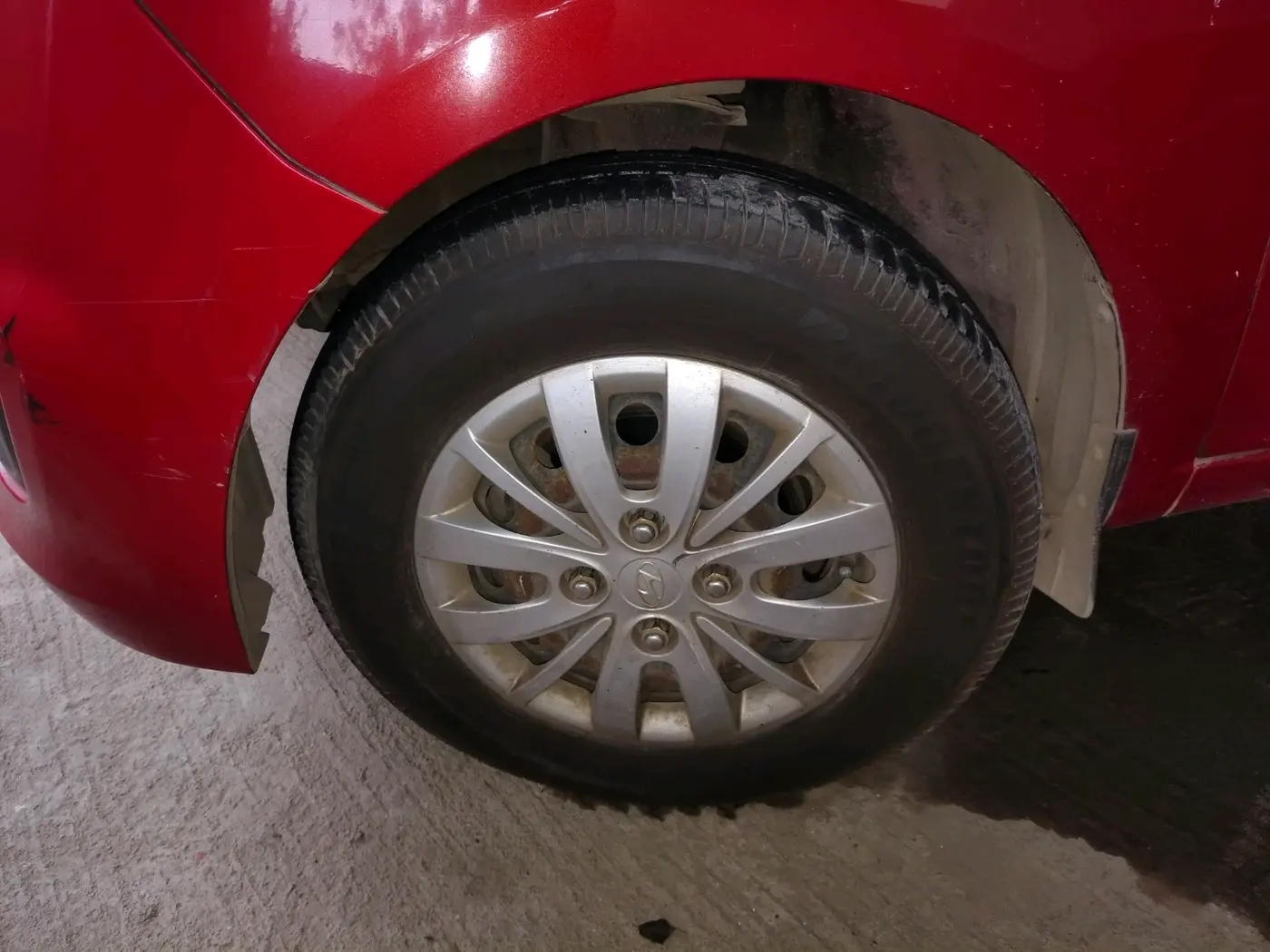 2013 Hyundai i10 MAGNA 1.1, Petrol, Manual, 10,349 km, tyre