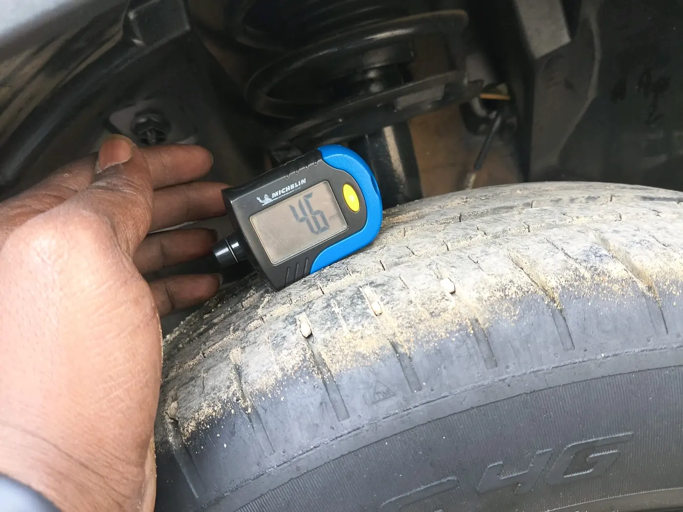 2022 Tata PUNCH CREATIVE 1.2 AMT KAZIRANGA EDITION , Petrol, Automatic, 38,999 km, tyre