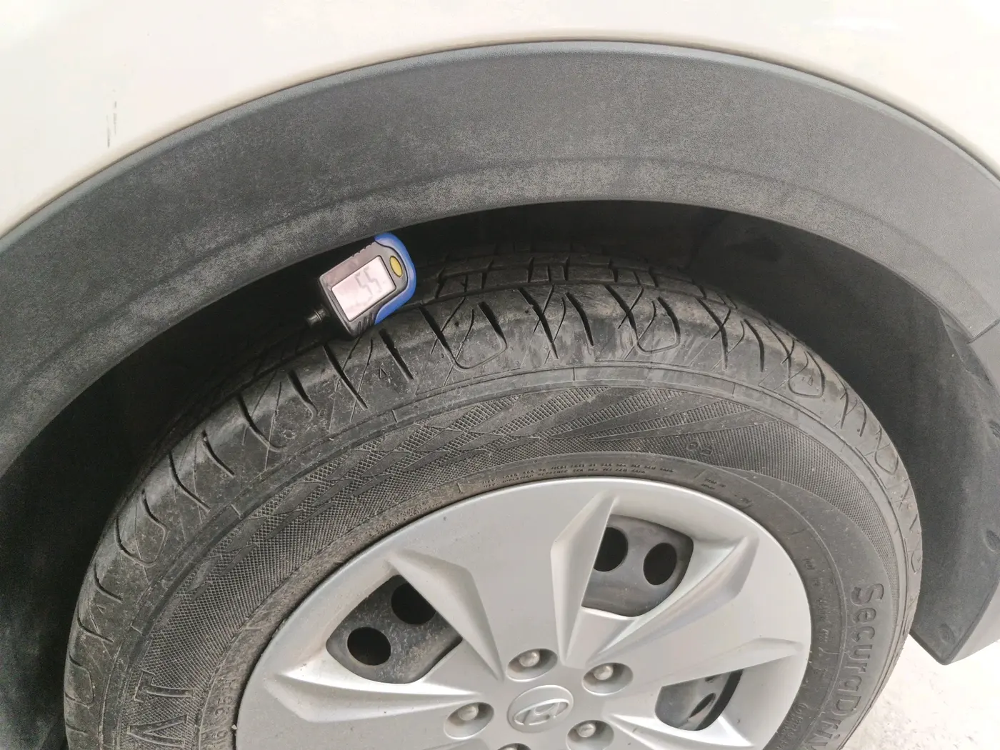 2019 Hyundai Creta E PLUS 1.6 PETROL, Petrol, Manual, 71,925 km, tyre