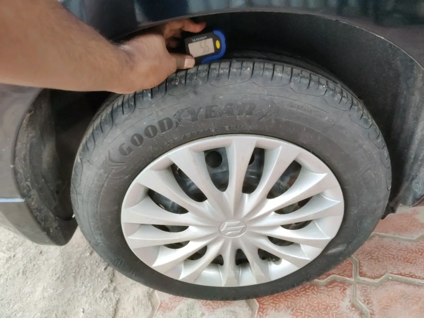 2016 Maruti Ciaz VXI (O), Petrol, Manual, 1,35,313 km, tyre