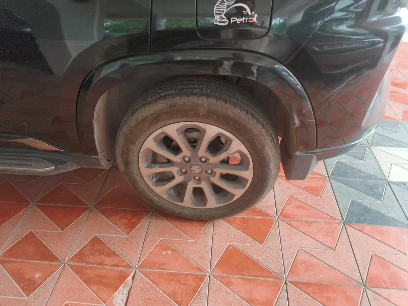2024 Maruti Grand Vitara ALPHA PLUS HYBRID ECVT, Hybrid, Automatic, 28,482 km, tyre