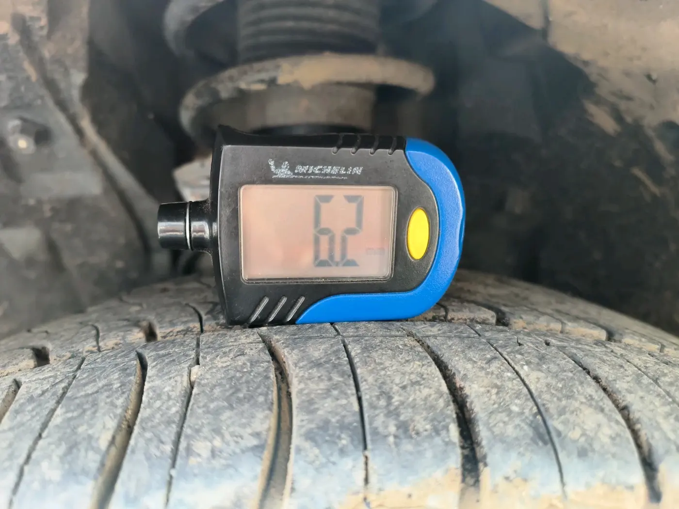 2021 Tata ALTROZ XZ PETROL, Petrol, Manual, 73,961 km, tyre