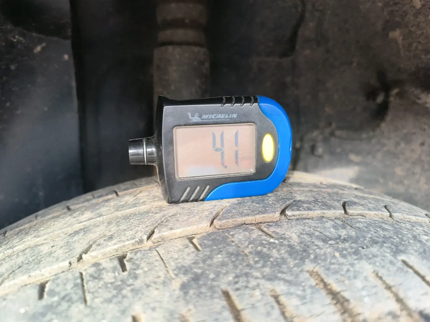 2021 Tata ALTROZ XZ PETROL, Petrol, Manual, 73,961 km, tyre