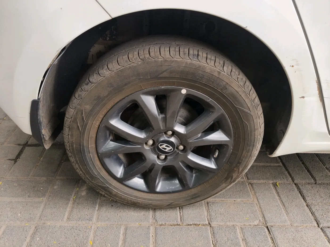 2020 Hyundai Elite i20 SPORTZ PLUS 1.2, Petrol, Manual, 59,590 km, tyre