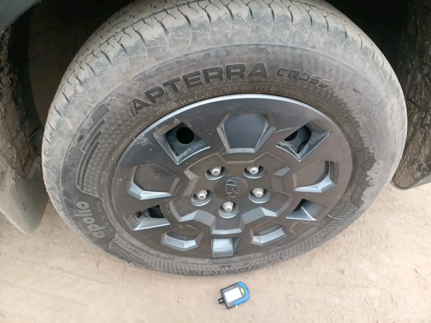 2025 Hyundai VENUE HX 4 1.2 Petrol MT, Petrol, Manual, 10,797 km, tyre