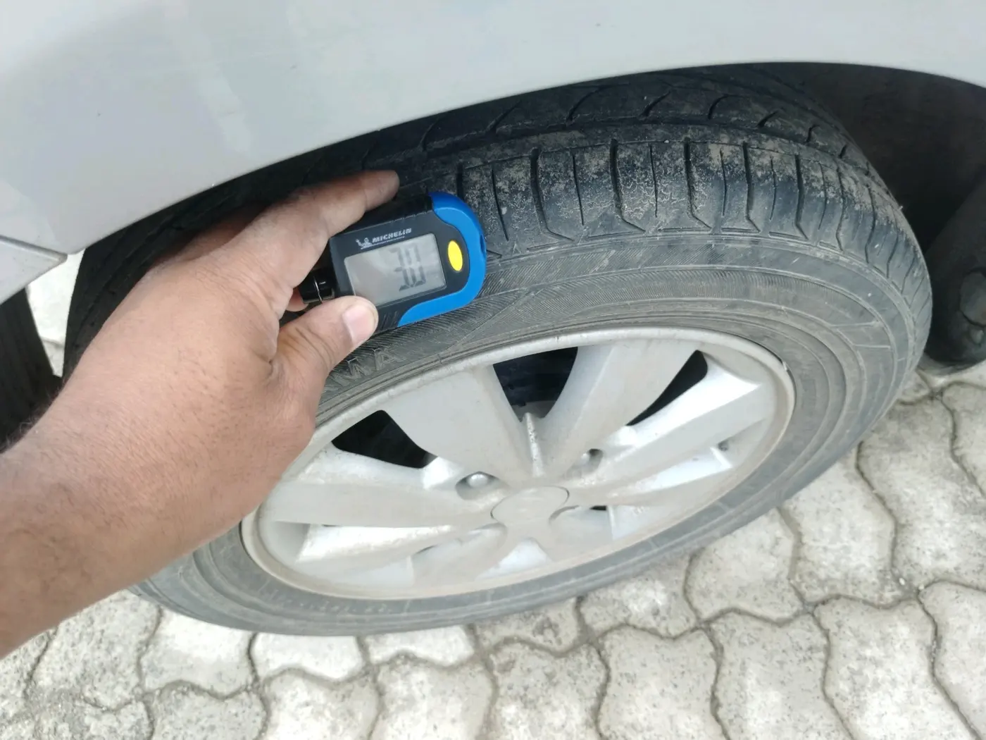 2013 Hyundai i20 SPORTZ 1.2, Petrol, Manual, 68,842 km, tyre