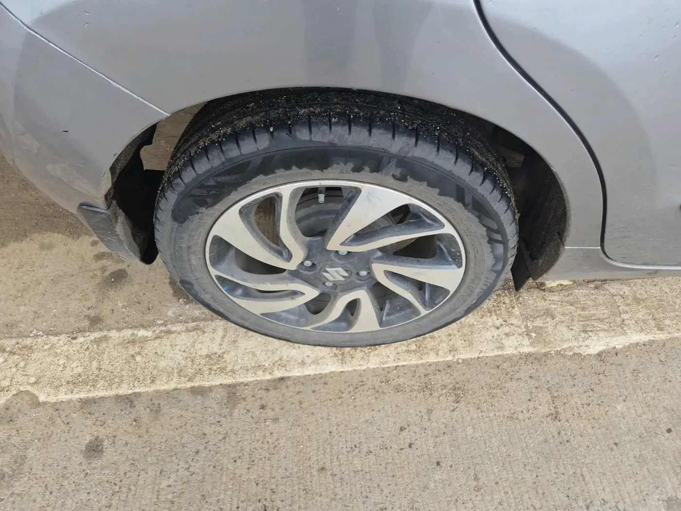 2021 Maruti Baleno ZETA CVT PETROL 1.2, Petrol, Automatic, 61,729 km, tyre