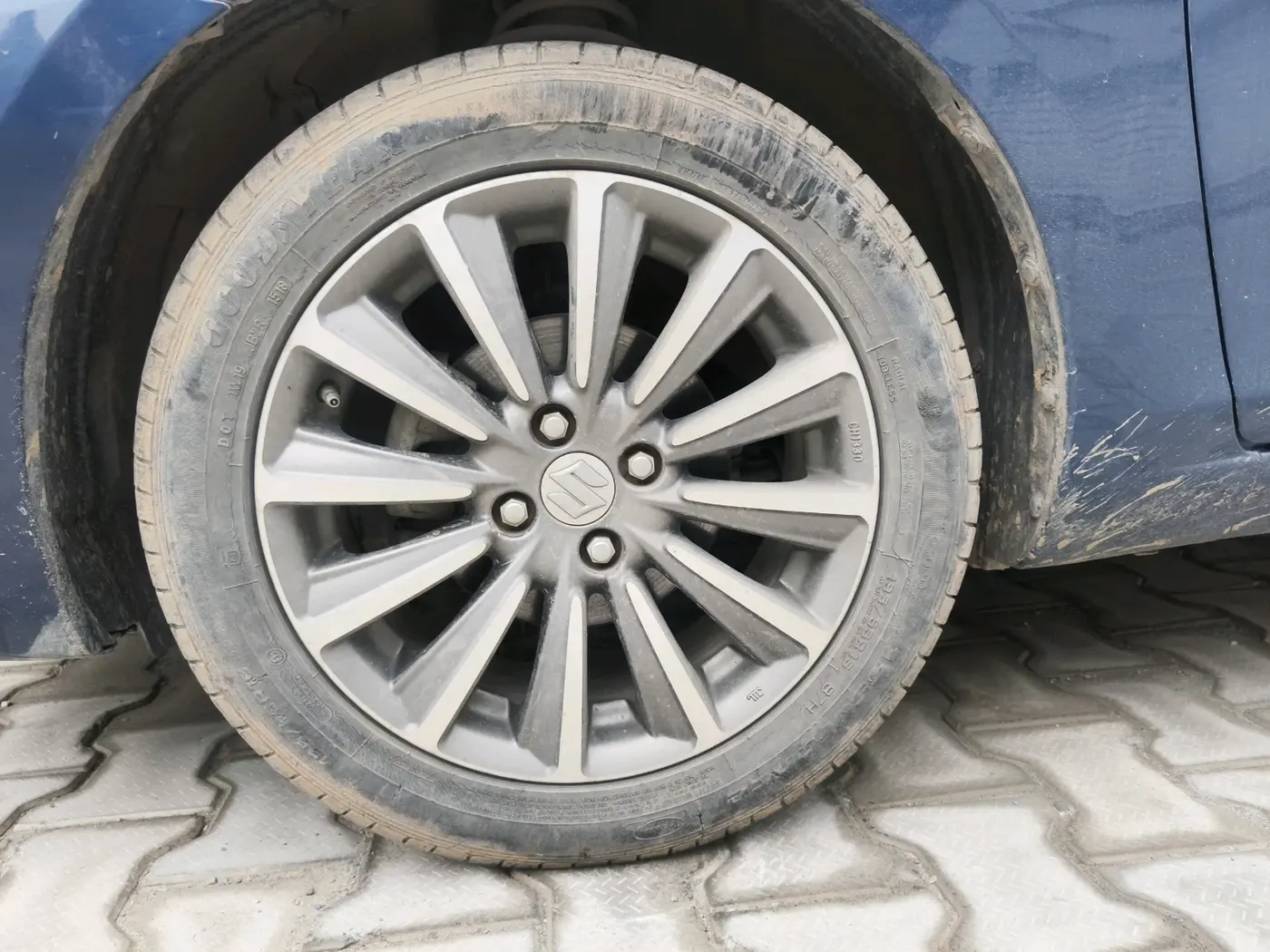 2018 Maruti Ciaz ALPHA  AT 1.5 SHVS PETROL, Petrol, Automatic, 27,140 km, tyre