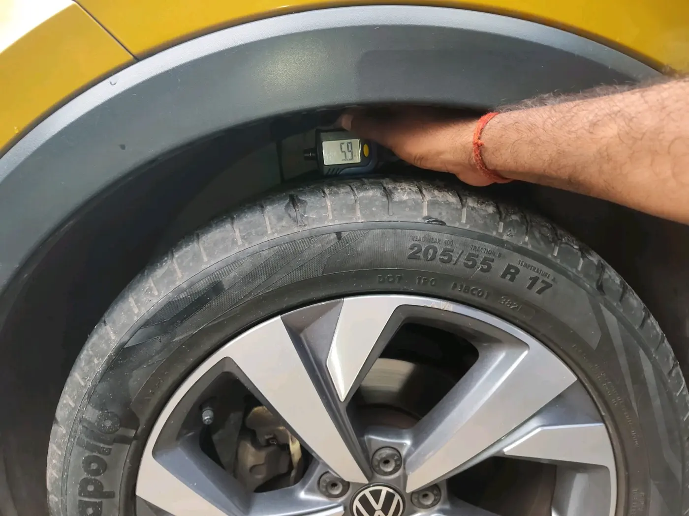 2021 Volkswagen TAIGUN TOPLINE 1.0 TSI AT, Petrol, Automatic, 25,282 km, tyre