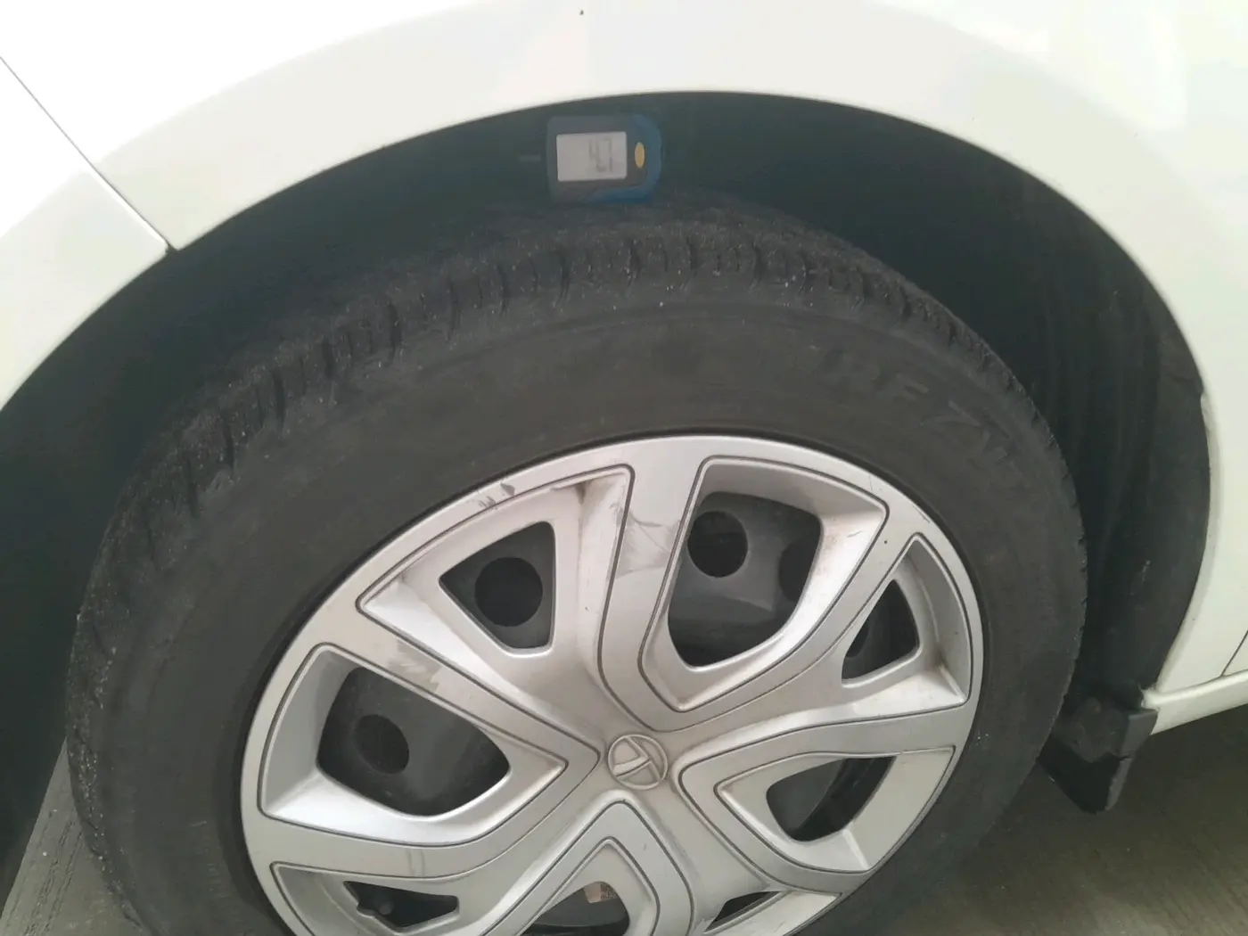 2021 Tata ALTROZ XM PLUS PETROL, Petrol, Manual, 59,123 km, tyre