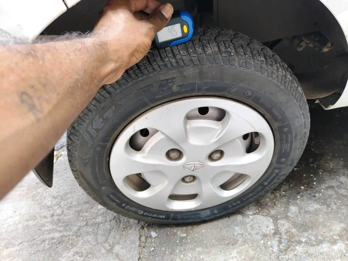 2016 Tata Nano TWIST XTA, Petrol, Automatic, 22,870 km, tyre