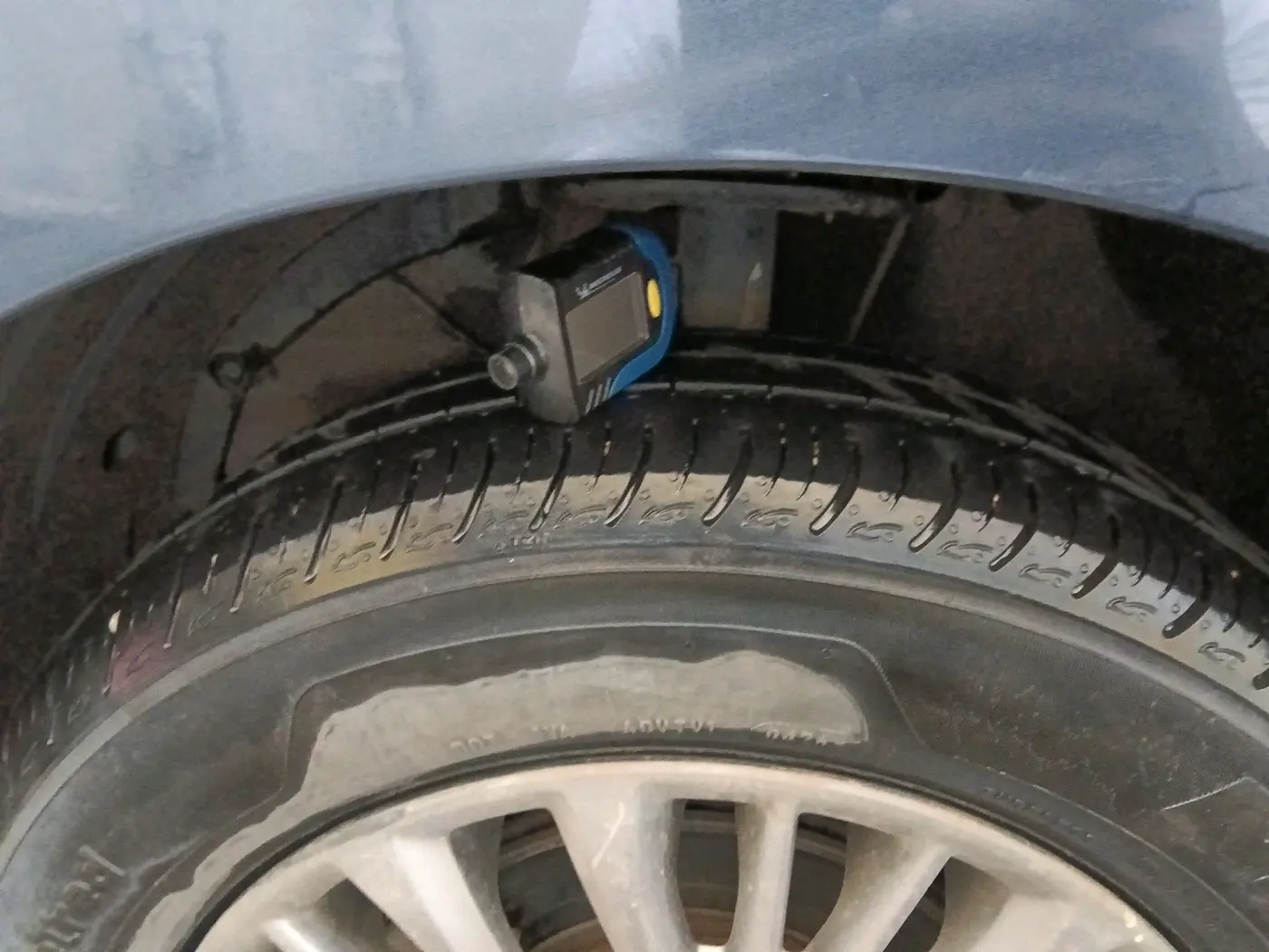 2020 Maruti Ertiga ZXI SHVS, Petrol, Manual, 73,139 km, tyre
