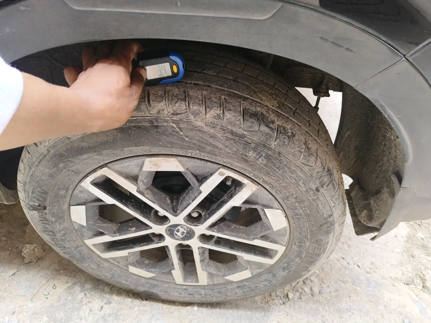 2022 Hyundai VENUE SX (O) 1.0 TURBO DCT, Petrol, Automatic, 85,089 km, tyre