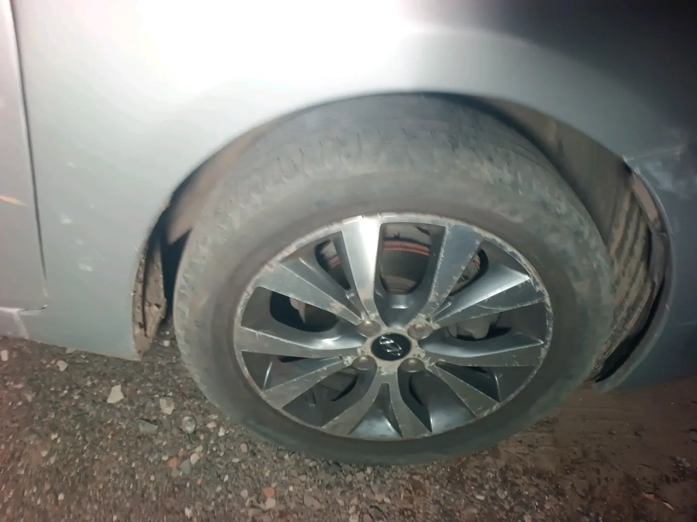 2014 Hyundai Verna FLUIDIC 1.6 CRDI SX, Diesel, Manual, 1,07,510 km, tyre