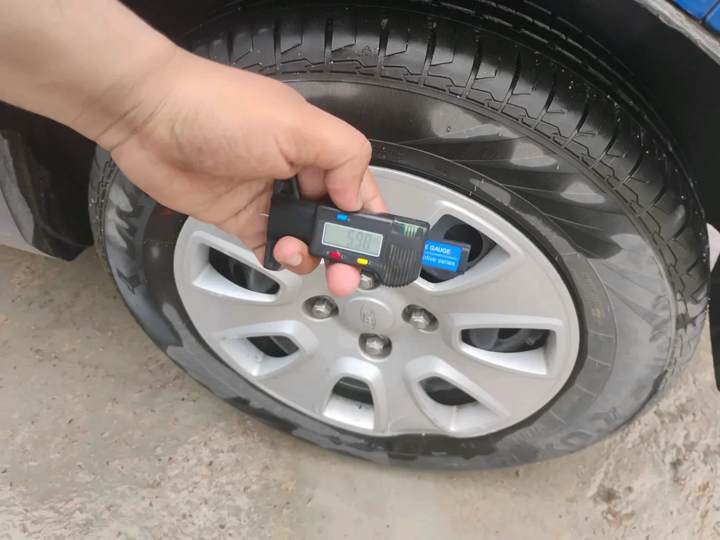 2018 Ford Ecosport TREND 1.5L PETROL, CNG, Manual, 55,804 km, tyre