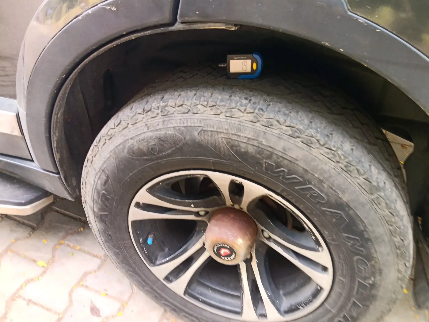 2020 Tata Hexa XMA 4X2 7 STR, Diesel, Automatic, 91,813 km, tyre